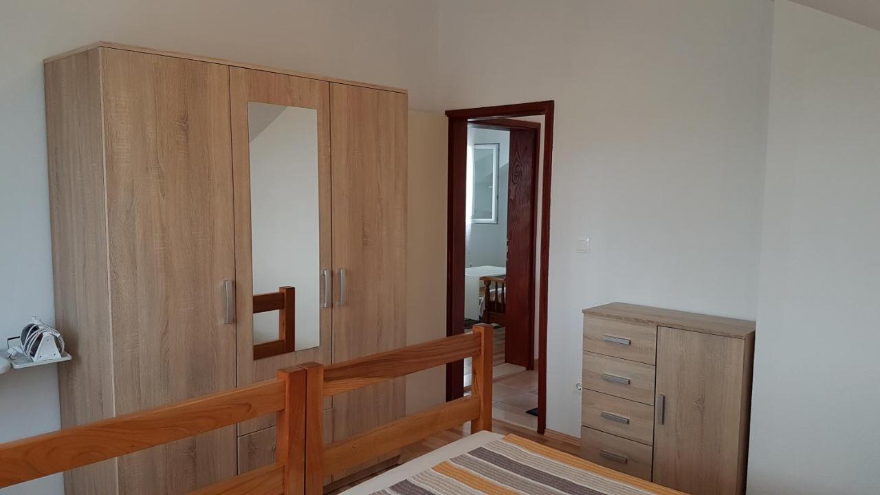 Apartman Vojaline Milna  Ngoại thất bức ảnh